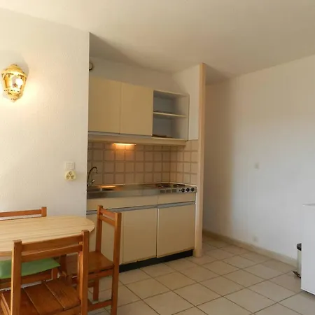 2p Avec Terrasse, Piscine Et Tennis - Acces Direct Plage, Ideal Familles - Fr-1-251-812 Apartment Bormes-les-Mimosas