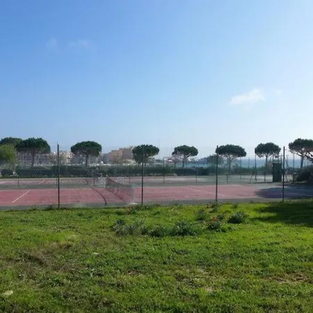 2p Avec Terrasse, Piscine Et Tennis - Acces Direct Plage, Ideal Familles - Fr-1-251-812 Appartement Bormes-les-Mimosas